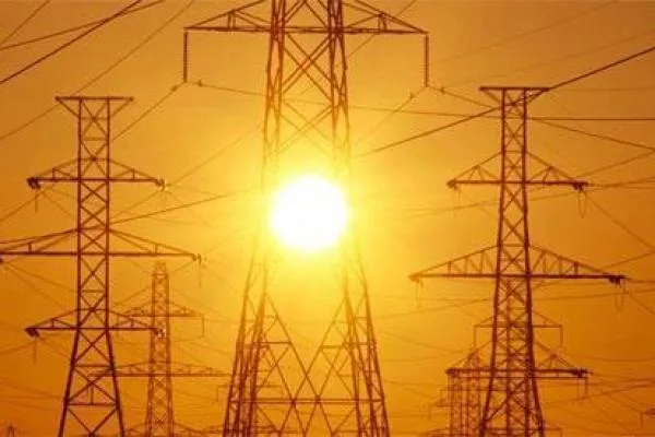 यूपी:योगी सरकार ने दिया लोगों को बिजली का तगड़ा झटका..12 फ़ीसदी तक महंगी हुई बिजली!