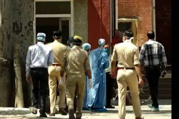 कोरोना:कानपुर में पुलिस के जवानों में तेज़ी से फैल रहा संक्रमण..SSP के पीआरओ की रिपोर्ट आई पॉजिटिव..!