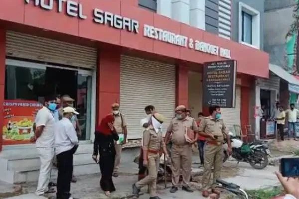 UP:फतेहपुर के दो प्रमुख होटलों में हो रहा था गंदा काम..कई गिरफ्तार.होटल सीज.!