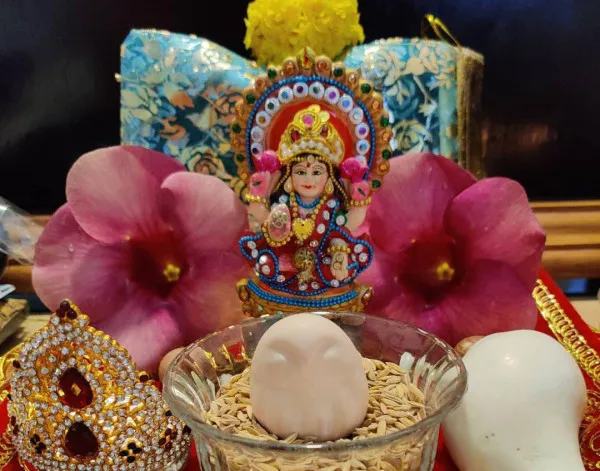 Kojagari Purnima Date 2021 Puja Vidhi:माँ लक्ष्मी को प्रसन्न करने के लिए Sharad Purnima 2021 पर इस विधि से करें पूजा