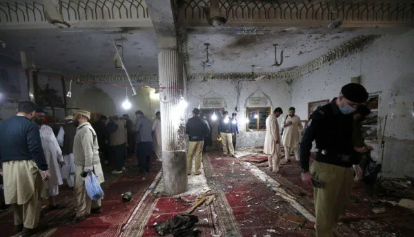 Pakistan Bomb Blast:पाकिस्तान की शिया मस्जिद में बम धमाका 30 से ज़्यादा लोगो की मौत सैकड़ो घायल