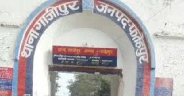 Fatehpur Ghazipur Thana News : फतेहपुर में अपह्रत नाबालिग बेटी की तलाश में भटक रहा ग़रीब पिता.खुलेआम घूम रहे आरोपी.!