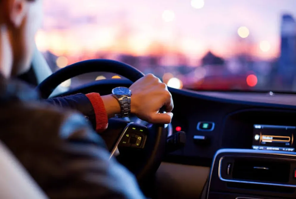 Driving Anxiety Symptoms: क्या आपके भी मन में कार चलाते-चलाते आते हैं नकारात्मक विचार ! कहीं आप भी तो ड्राइविंग एंजायटी से पीड़ित नहीं