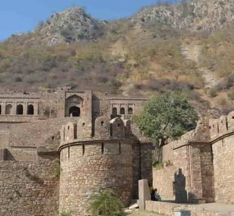 haunted_story_of_bhangarh_fort_know_the_history