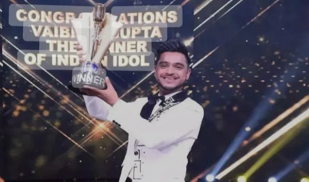 Indian Idol Winner Vaibhav Gupta: इंडियन आईडल सीजन 14 के विनर बने कानपुर के वैभव गुप्ता ! जीती ट्राफी, 25 लाख रुपये नकद और चमचमाती कार