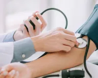 Blood Pressure Medicine Side Effects: यदि आप भी बिना डॉक्टर की सलाह खा रहे बीपी की गोलियां ! हो जाइए सावधान, पड़ सकती है जोखिम में जान