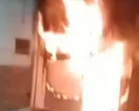 Prayagraj Crime In Hindi: बेटी की मौत से गुस्साए मायके पक्ष ने उठाया खौफ़नाक कदम ! बेटी के ससुराल में लगा दी आग, जिंदा जल गए सास-ससुर