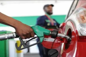 Petrol Diesel Rate In UP:यूपी में कितने कम हो गए डीज़ल पेट्रोल के रेट