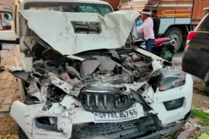 कानपुर सड़क दुर्घटना : रफ्तार का कहर,तेज रफ्तार कंटेनर ने स्कार्पियो में मारी टक्कर,एक की मौत,5 घायल