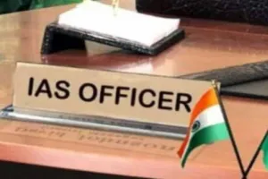 IAS Transfer In Up : यूपी में 3 आईएएस अफसरों के तबादले, कानपुर के नए कमिश्नर होंगे IAS Amit Gupta
