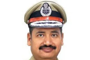Up Ips Transfer List : यूपी में 9 सीनियर आईपीएस अफसरों के तबादले,कानपुर पुलिस कमिश्नर बीपी जोगदंड का हुआ तबादला,IPS आर. के स्वर्णकार बनाए गए कानपुर के पुलिस आयुक्त