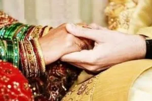 Sambhal Marriage News In Hindi: गर्लफ्रैंड से मिलने पहुँचे युवक को पकड़ा रंगे हाथ ! फिर हुआ कुछ ऐसा जो कभी न सोचा वैसा
