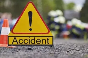Accident In UP: फतेहपुर सड़क हादसे में 3 की मौत, दो घायल, शादी में जाते समय ऐसे हुई घटना